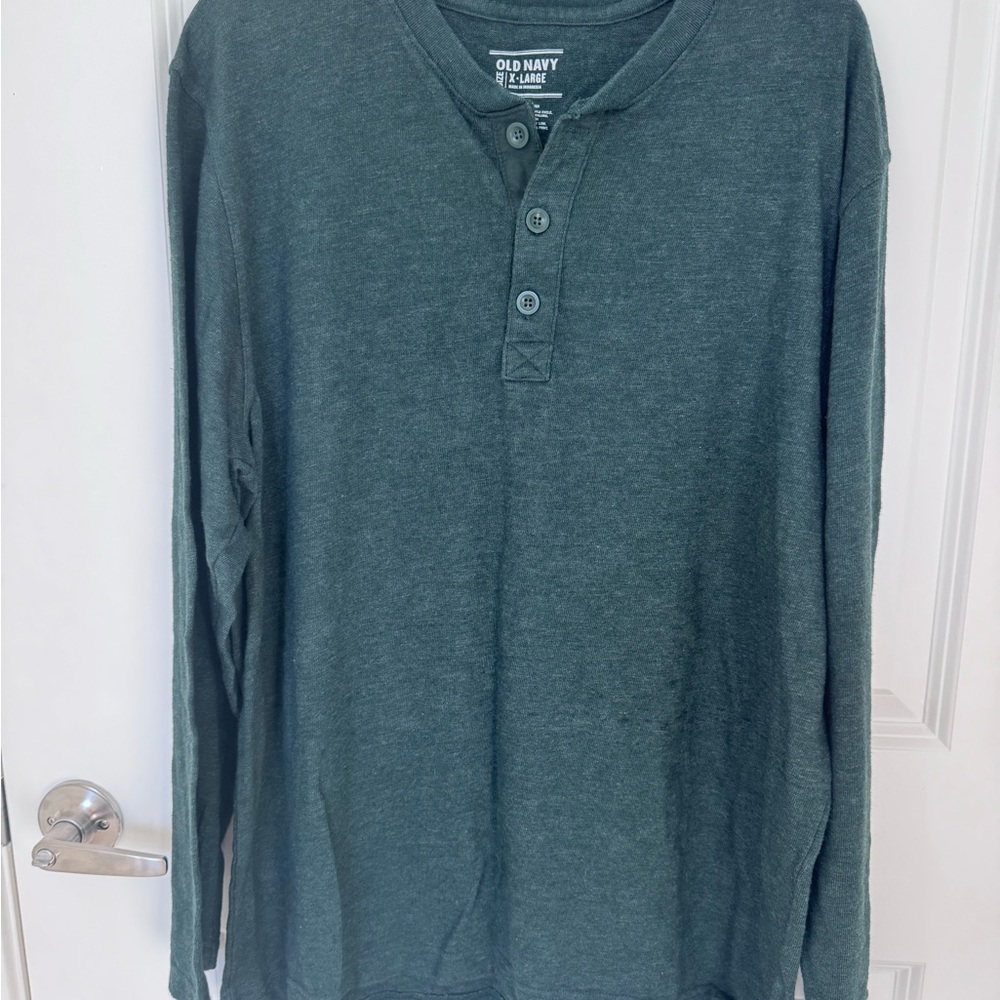 Old Navy Men's Dark Green Long Sleeve Henley